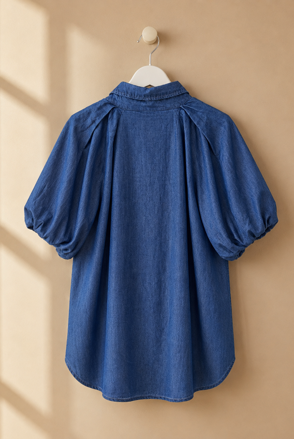 Blus Molly i denimlook mörkblå – Mirelle Design