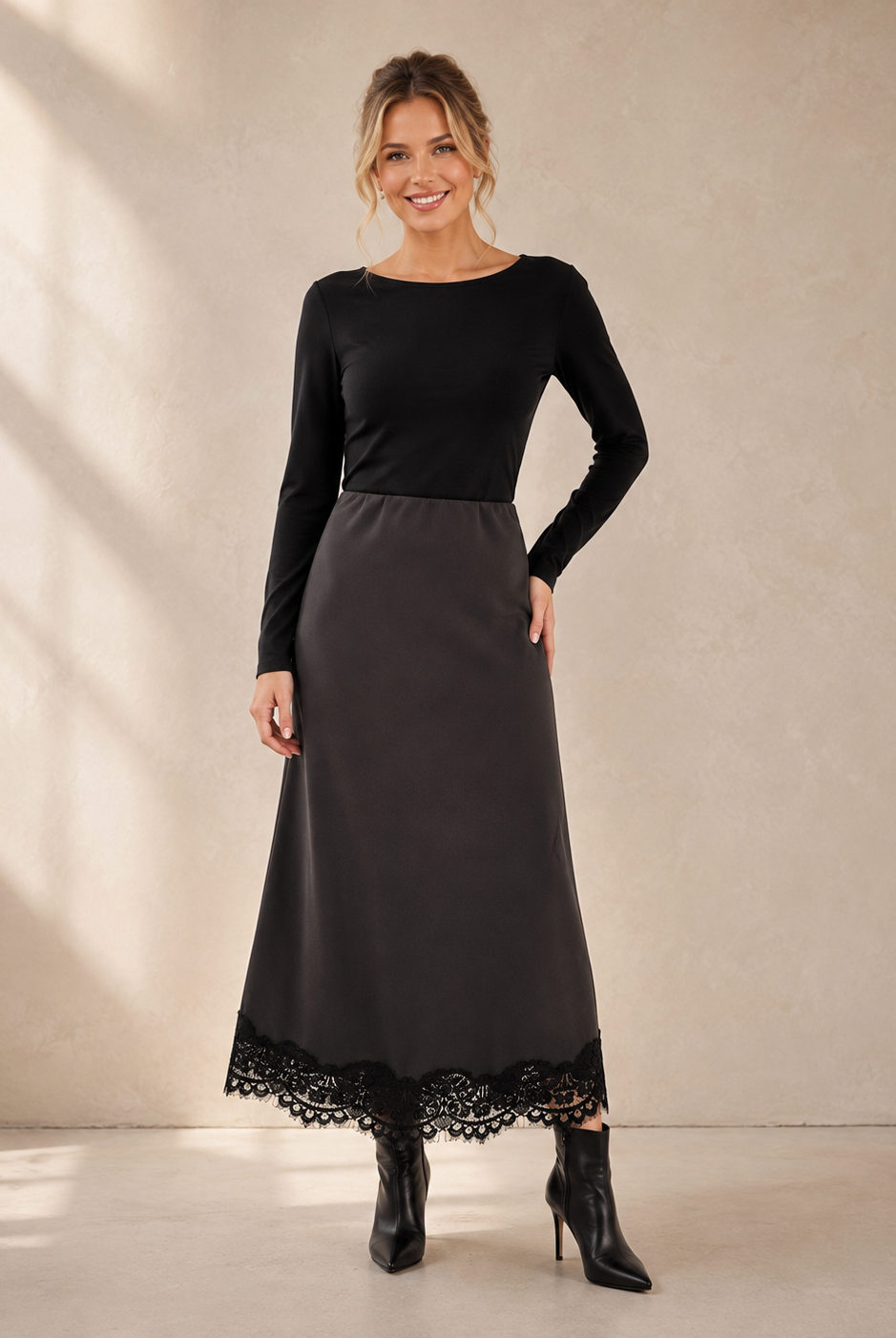 Kjol Stella i brun med spetskant – Onesize S–L | Dimoda