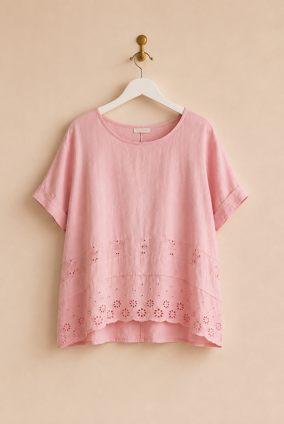 Linnetopp Filippa med broderi och hålmönster i rosa – Queensize