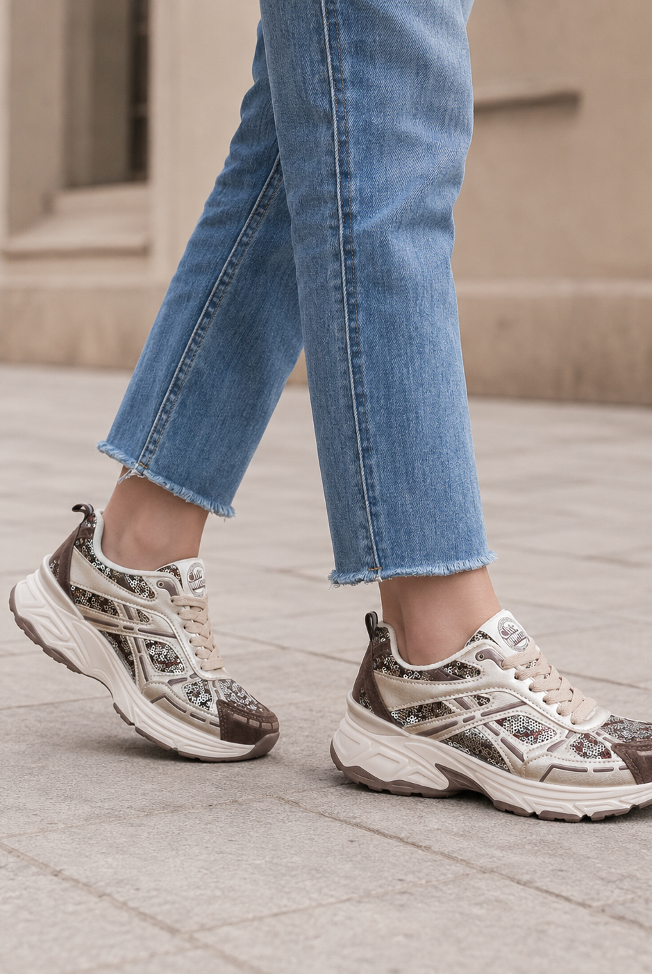 Bruna chunky damsneakers med glitter och metallicdetaljer