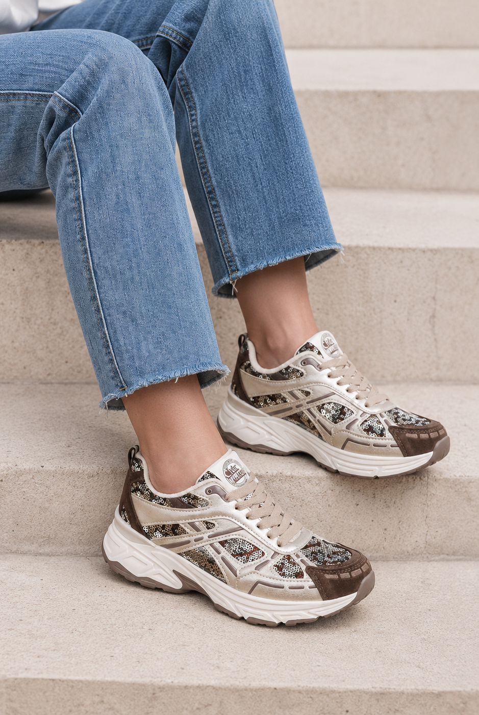 Chunky sneakers för dam i bruna och beige toner