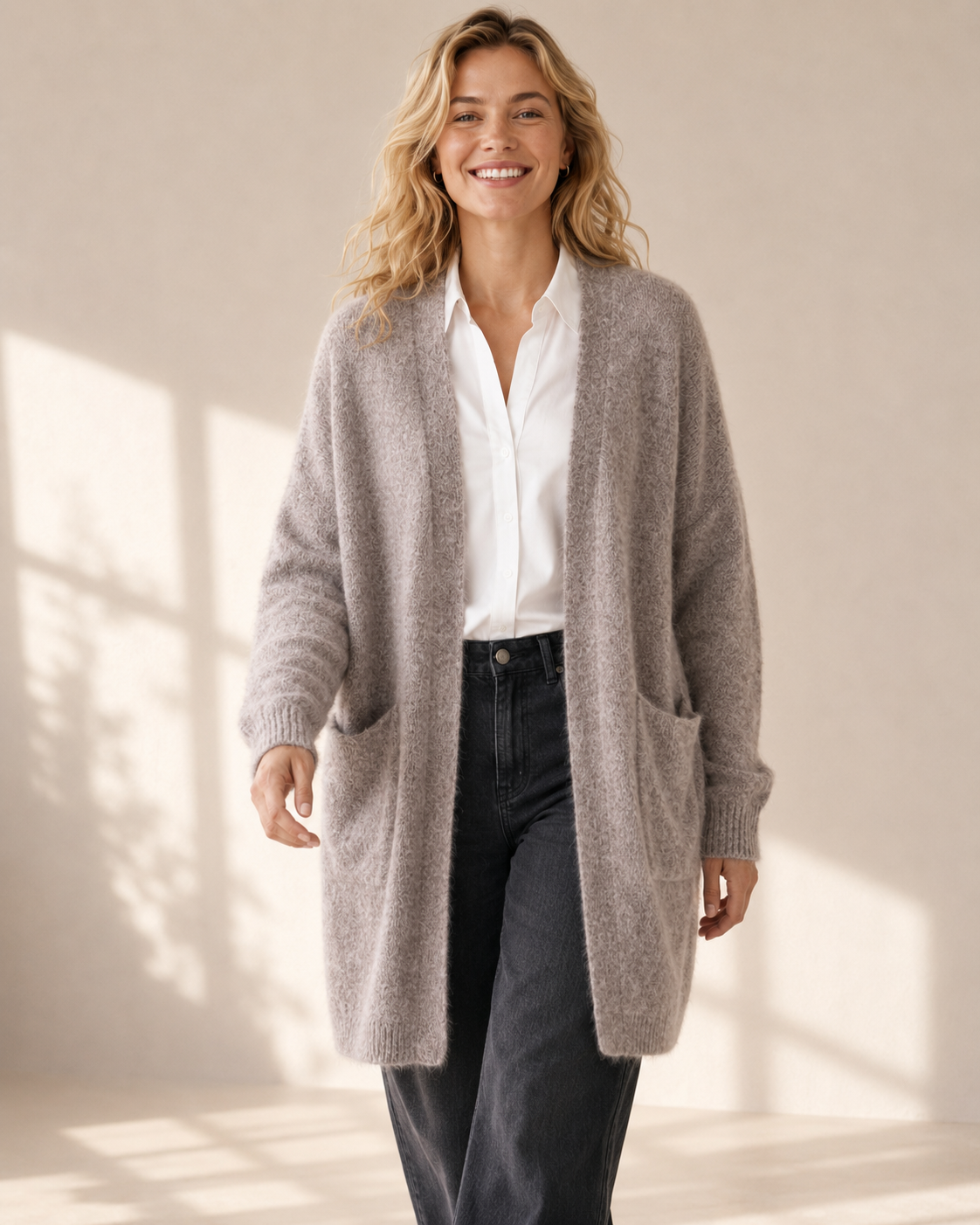 Lång stickad kofta med fickor – Mirelle Design