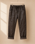 Joggers Shiny i brun – lätt glansig finish med dragsko och sidofickor, onesize stl 36–44, Made in Italy