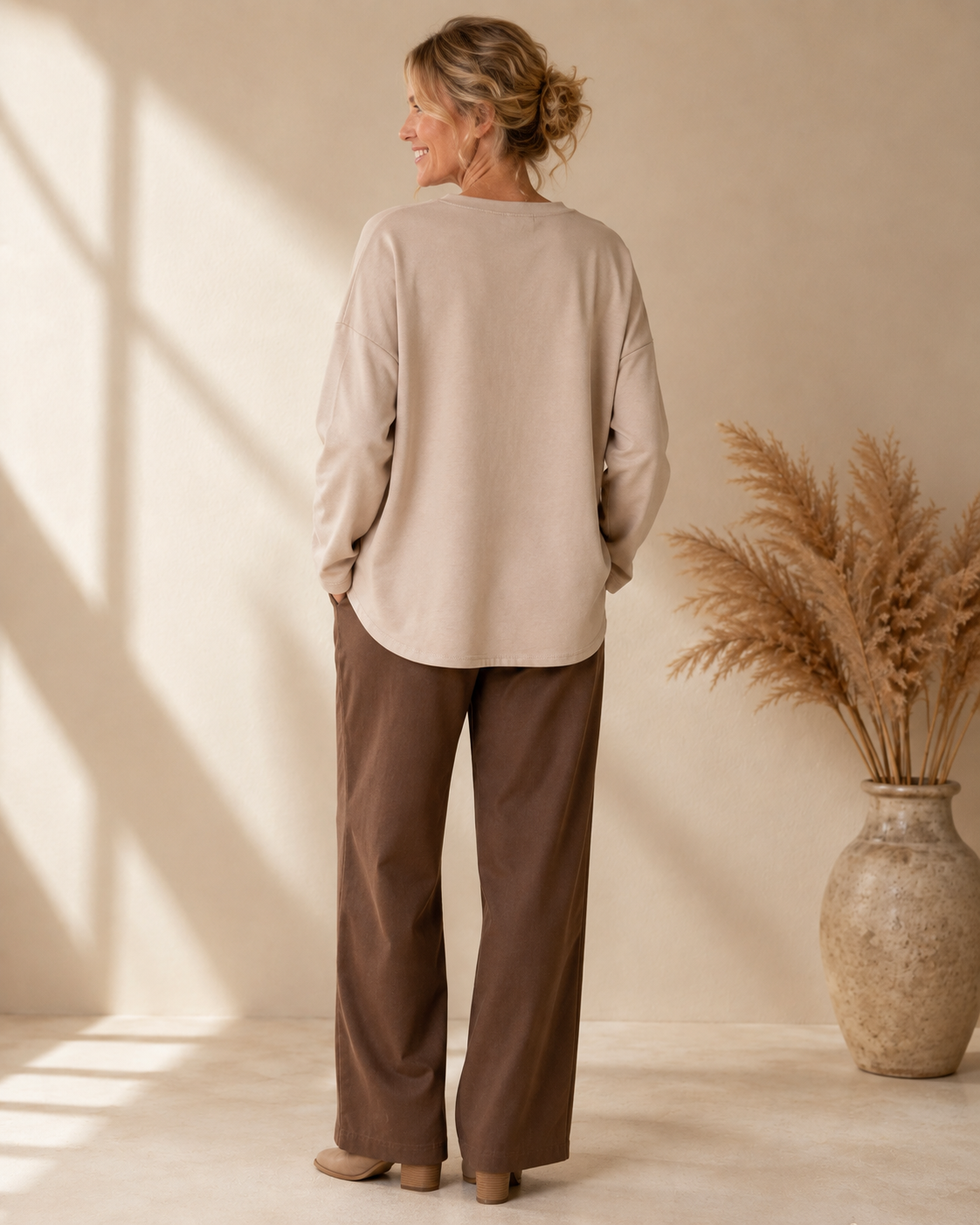 Tröja Wild Star beige – oversize tröja med leopardmönstrad stjärna framtill, onesize