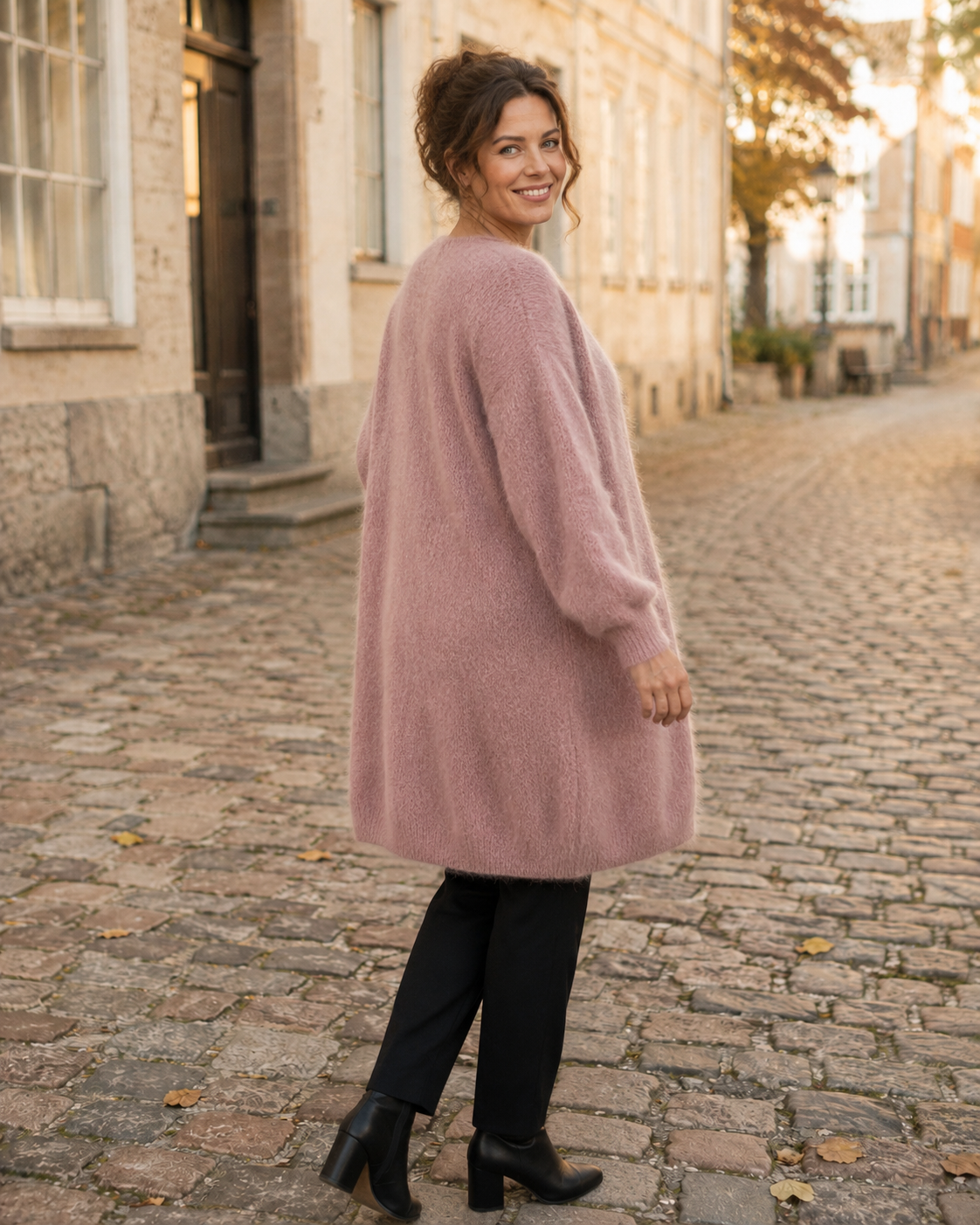 Långkofta kid mohair rosa – fluffig öppen kofta med oversized passform, onesize, Dimoda